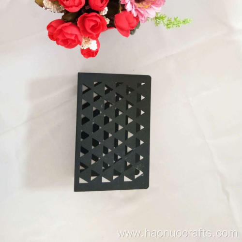 Black hollow triangle paper towel holder